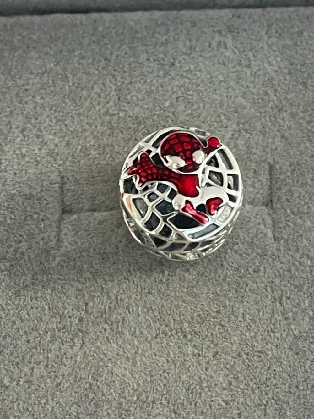Pandora Marvel Spider-Man Soaring City Charm